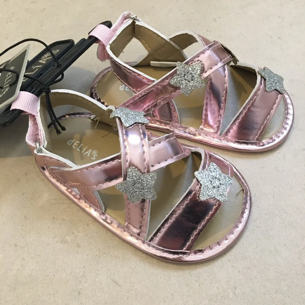 NWT dELiA*s Pink Metallic Silver Glitter Star Toddler Sandals Size 4c
